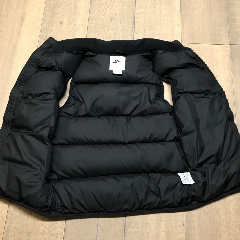 Nike Vest Mens Size S Black Puffer Down Fill Insulated Storm Fit Windrunner Run - Picture 6 of 13